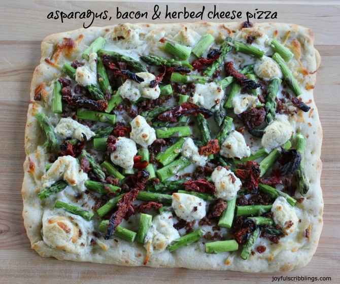 #asparagus,bacon & herbed cheese pizza