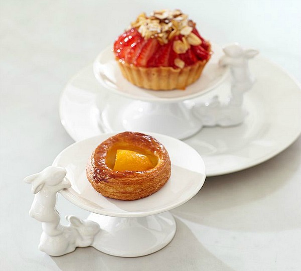 #Pottery-Barn-best-bunnies-cupcake-stand
